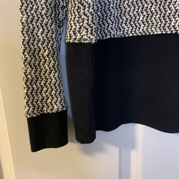 INC International Concepts Top in Size M, In Great Condition - Picture 4 of 5